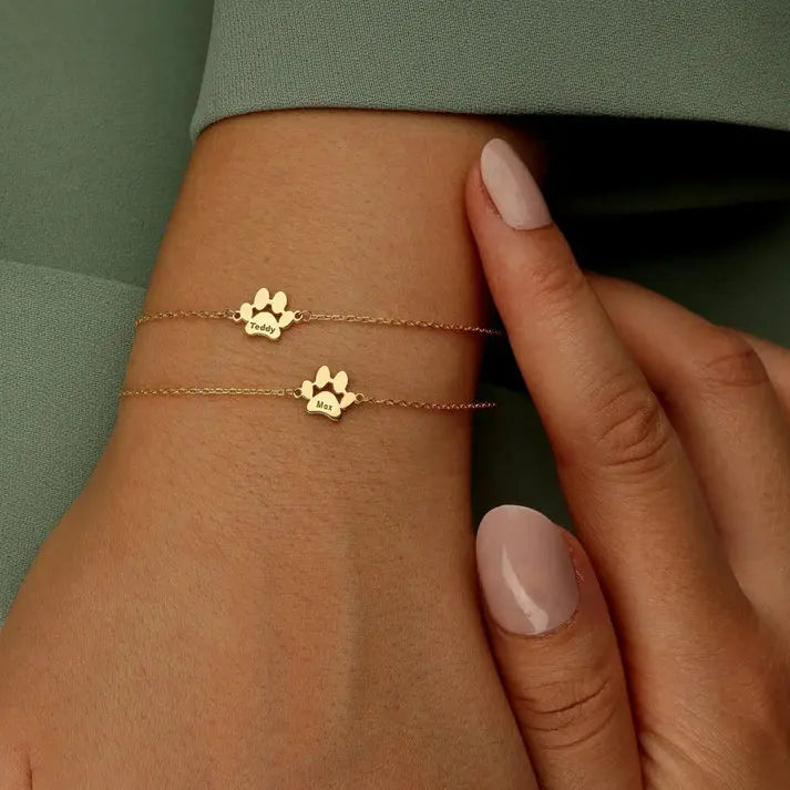 Bracelet Pattes Personnalisé, jusqu'à 8 prénoms