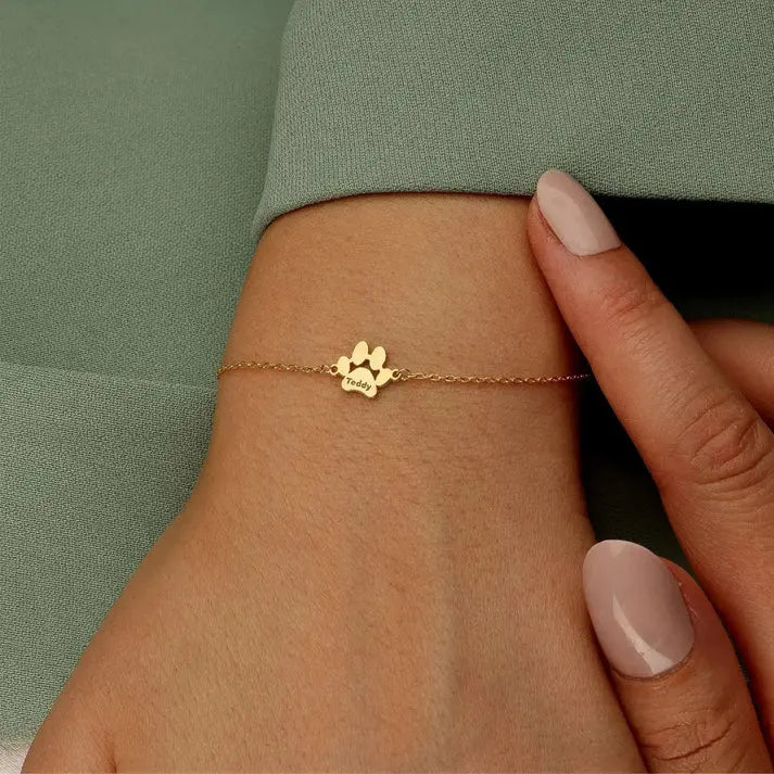 Bracelet Pattes Personnalisé, jusqu'à 8 prénoms