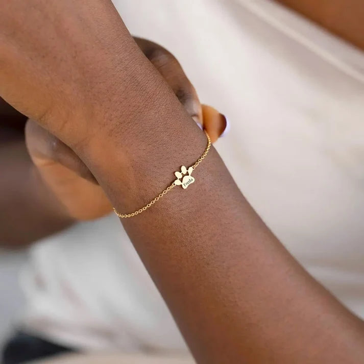 Bracelet Pattes Personnalisé, jusqu'à 8 prénoms