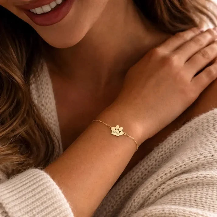 Bracelet Pattes Personnalisé, jusqu'à 8 prénoms