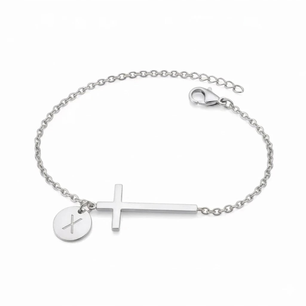 Bracelet Initiale Sacrée – Croix Personnalisée