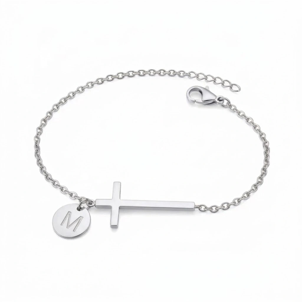 Bracelet Initiale Sacrée – Croix Personnalisée